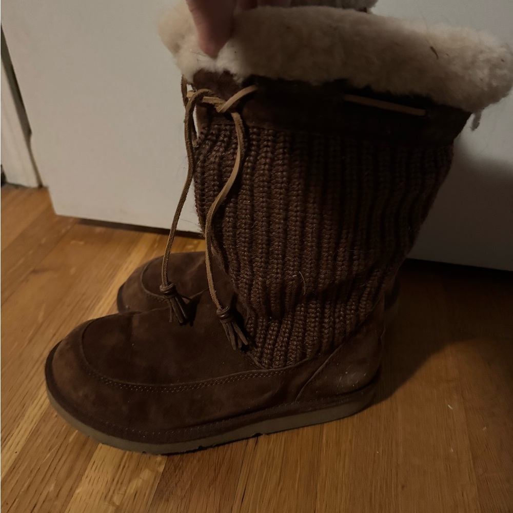 Cozy Brown Knit Boots